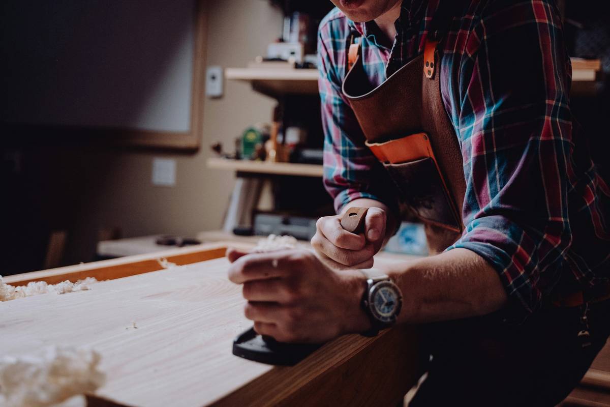 How to Master the Dewalt Circular Saw Cutting Guide for Flawless DIY Cuts