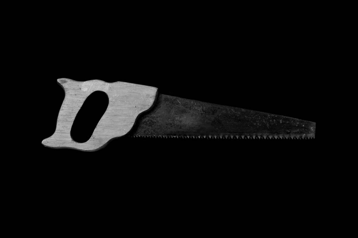 Why Your DIY Projects Keep Failing—And How a Saw with Circular Blade Can Save the Day